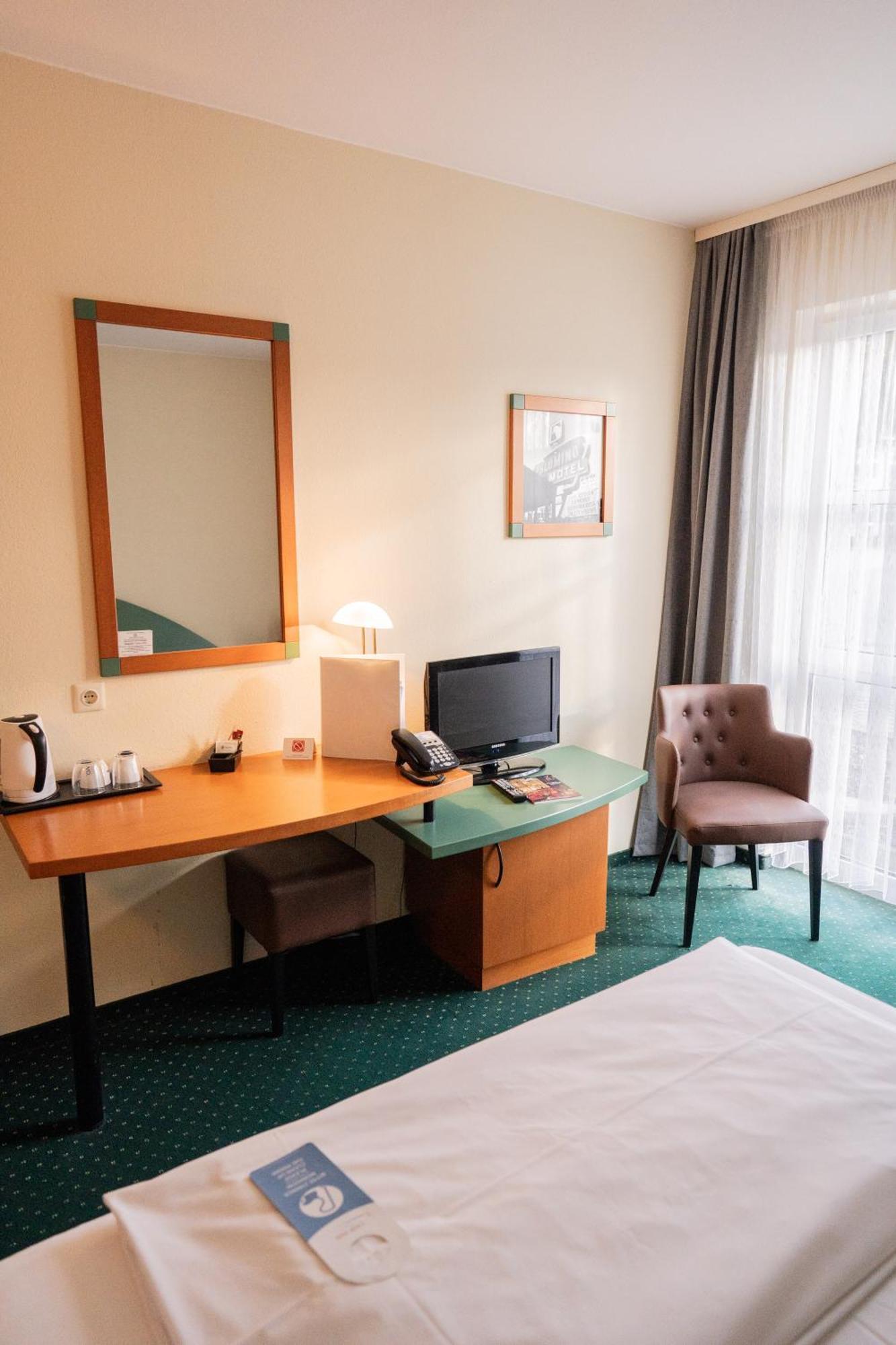 Trip Inn Hotel Dasing-Augsburg Экстерьер фото